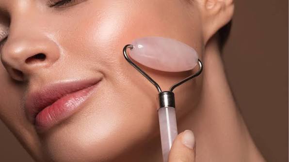 FACE ROLLERS FOR DAILY MASSAGE